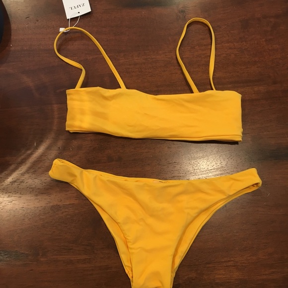 Yellow bikini set - Picture 2 of 2